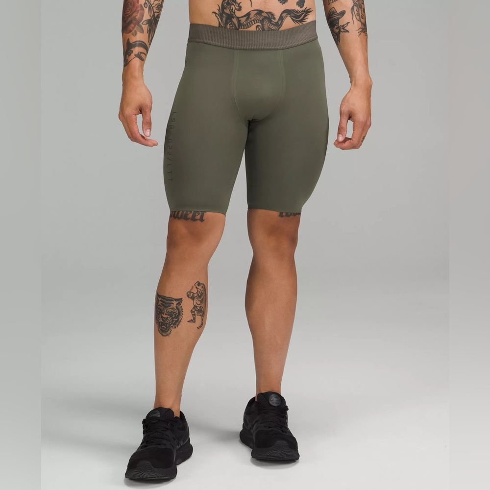 Lululemon half tights size medium